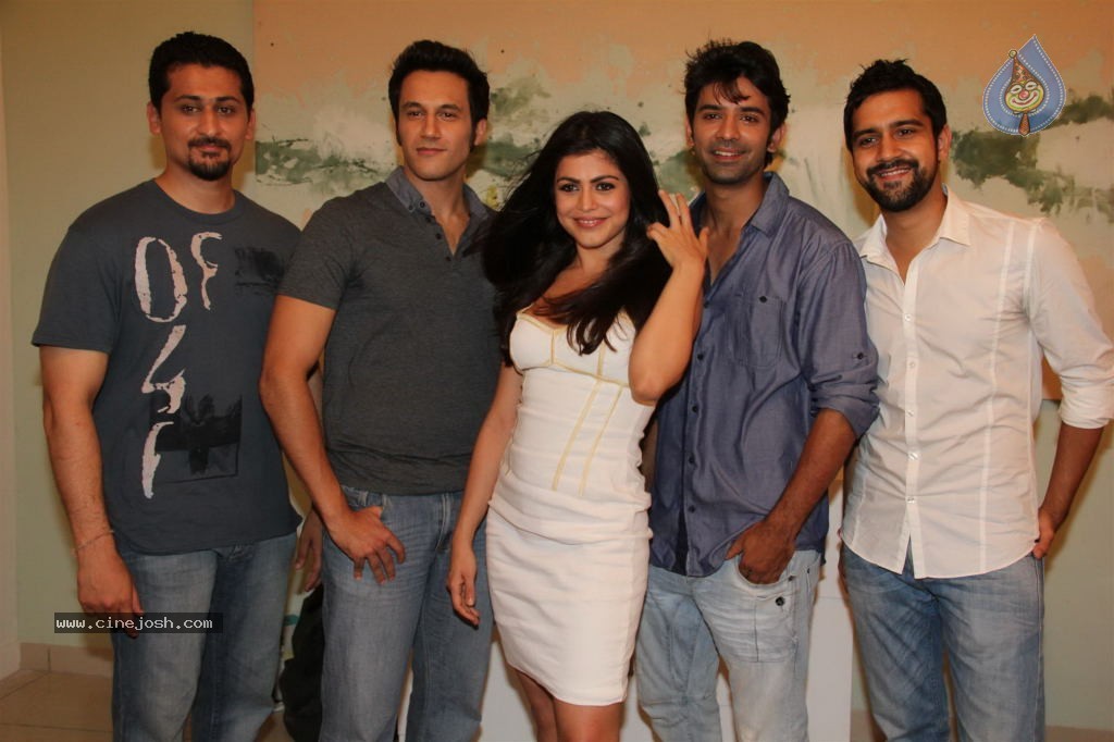 Main Aur Mr. Right Movie Launch - 10 / 39 photos