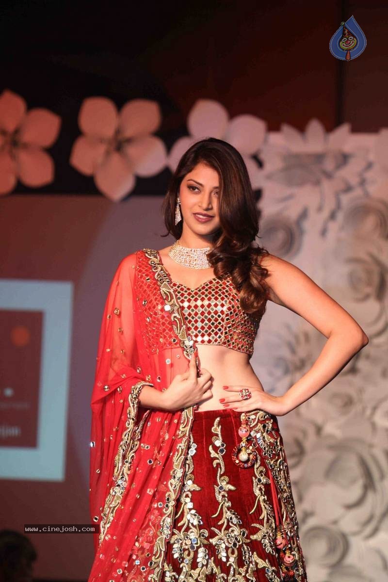 Main Tamanna First Look Launch - 28 / 76 photos