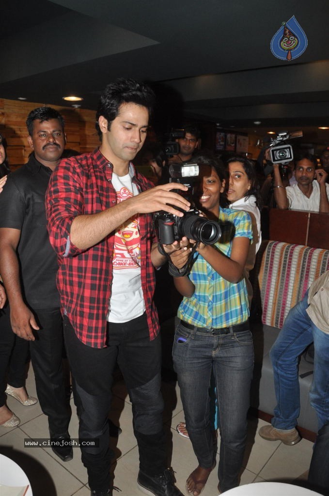 Main Tera Hero Team at Cafe Coffee Day - 3 / 42 photos