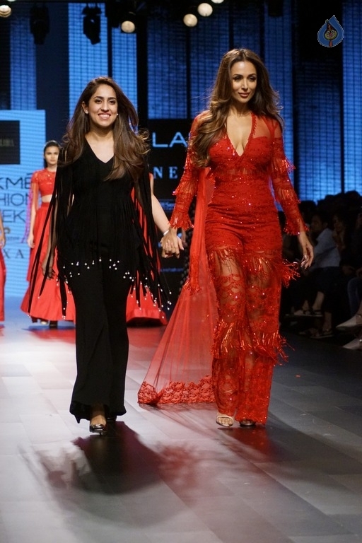 Malaika Arora at LFW Winter Festive 2017 - 4 / 21 photos
