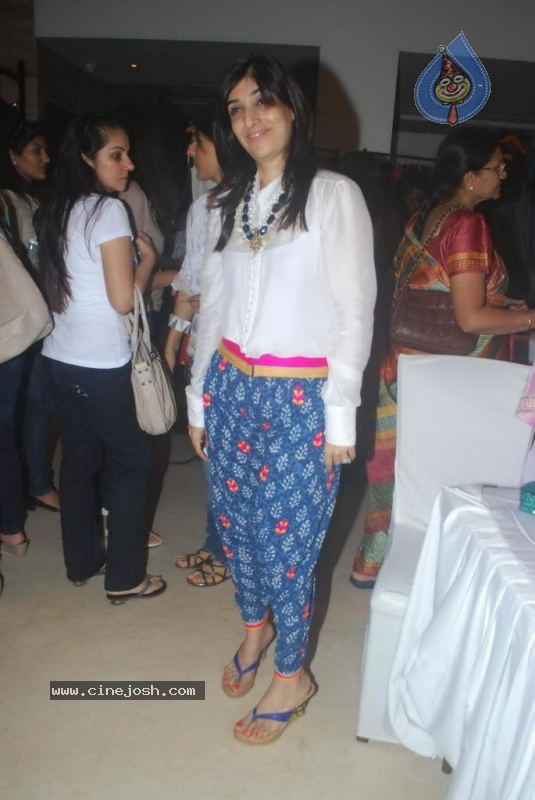 Mana Shetty Araaish Shopping Soiree Event - 34 / 65 photos
