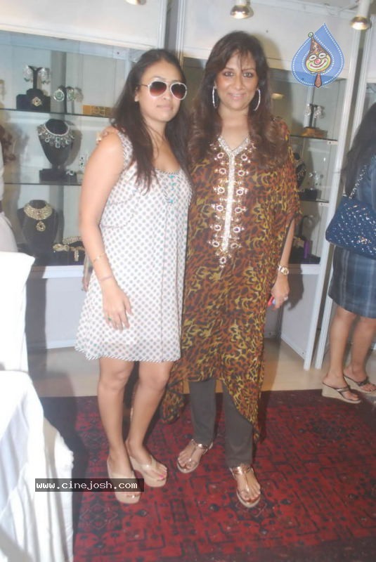 Mana Shetty Araaish Shopping Soiree Event - 43 / 65 photos