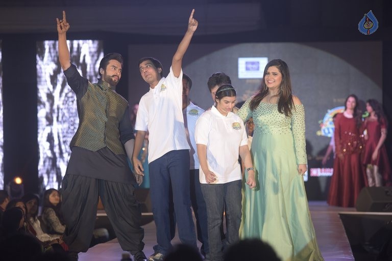 Manali Jagtap's Star Walk Fashion Show - 13 / 57 photos