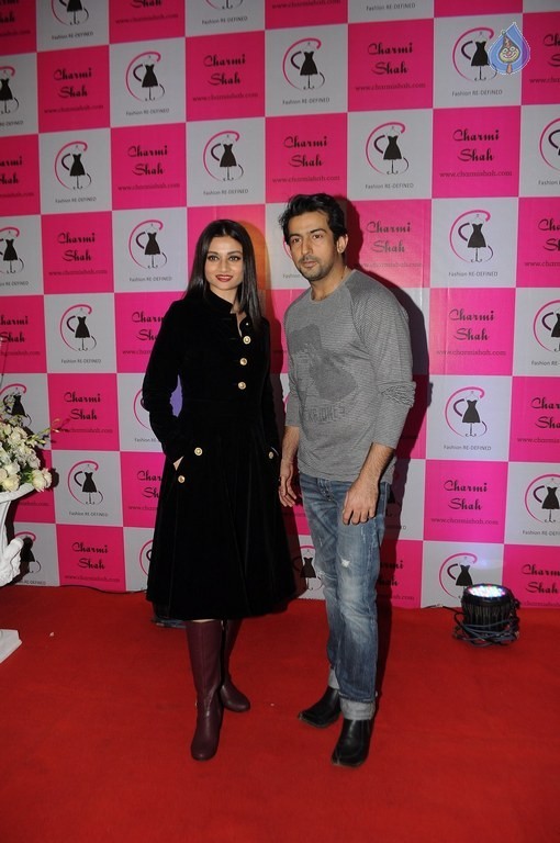 Manasvi Mamgai at Charmi Shah Fashion Event - 14 / 21 photos