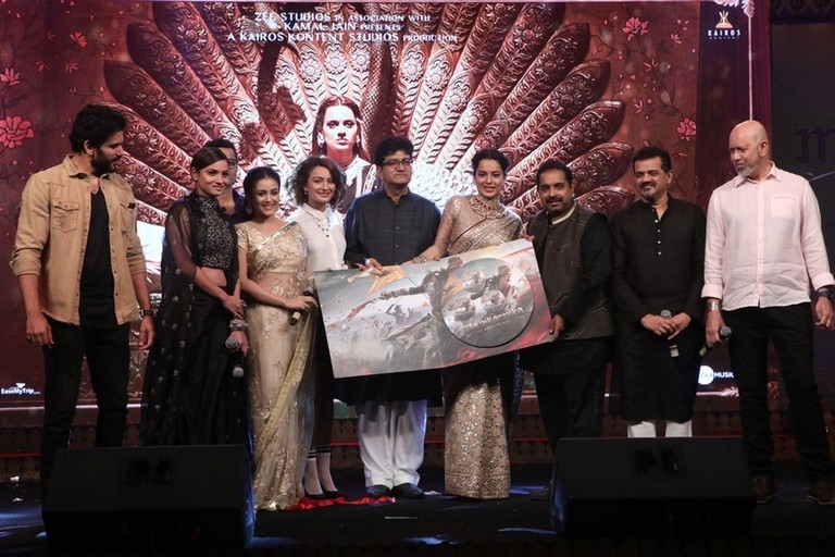 Manikarnika Music Launch - 4 / 17 photos