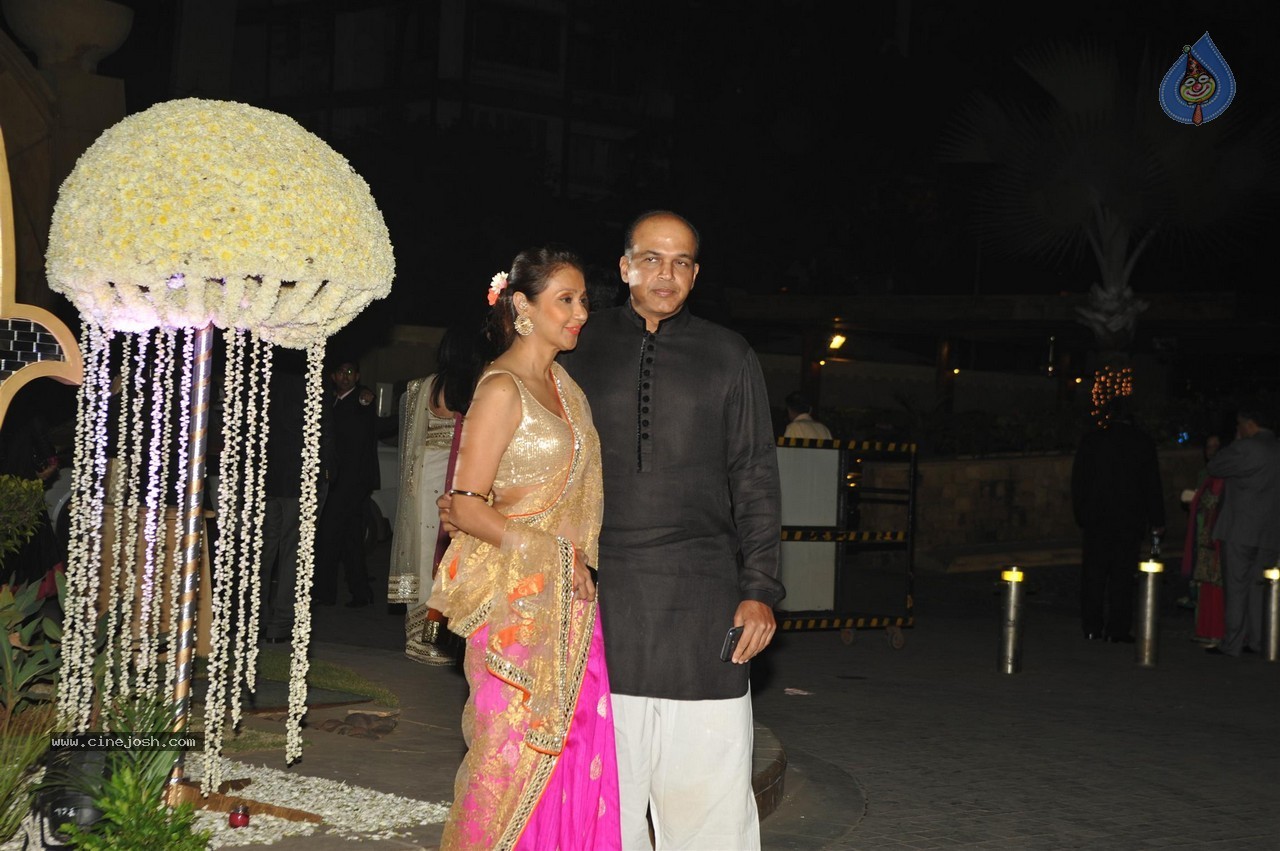 Manish Malhotra Niece Riddhi Malhotra Wedding Reception - 26 / 125 photos