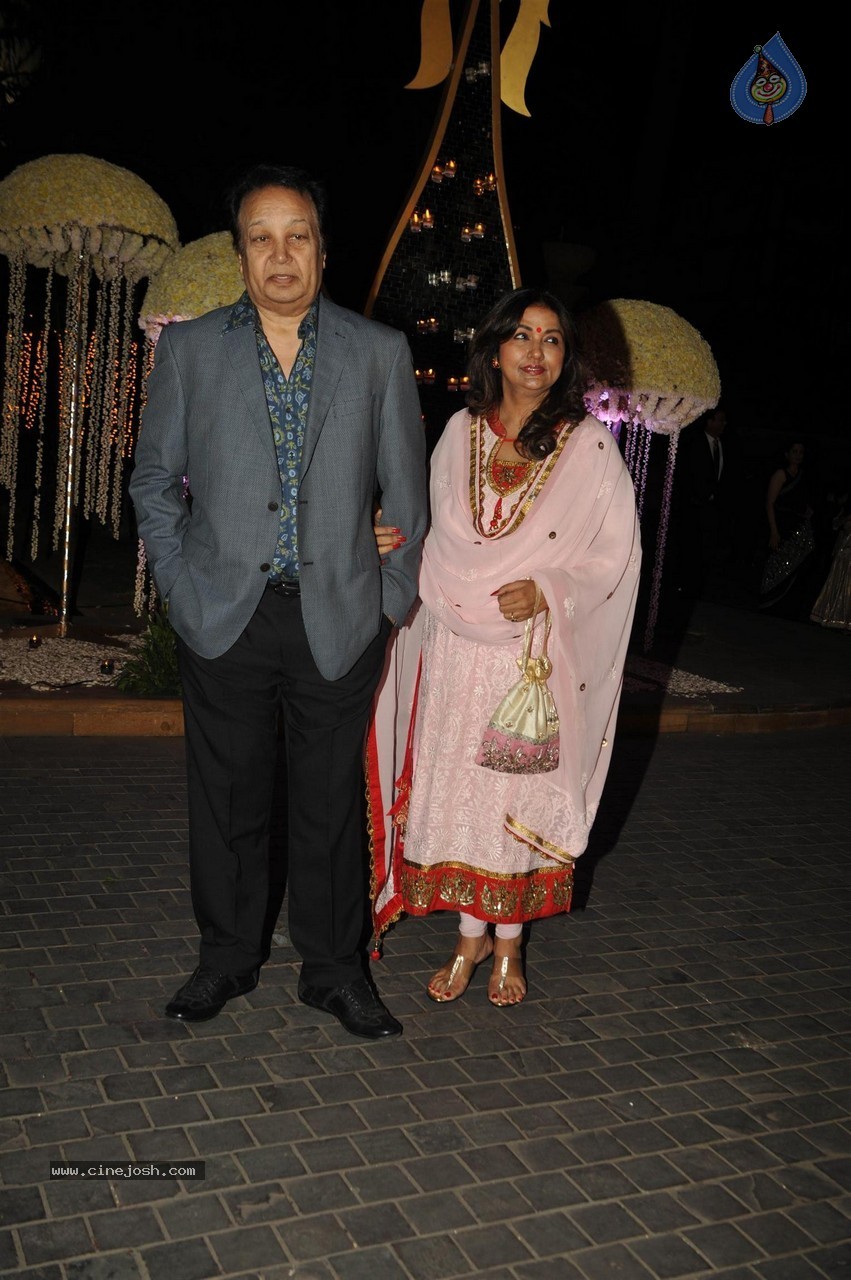 Manish Malhotra Niece Riddhi Malhotra Wedding Reception - 83 / 125 photos
