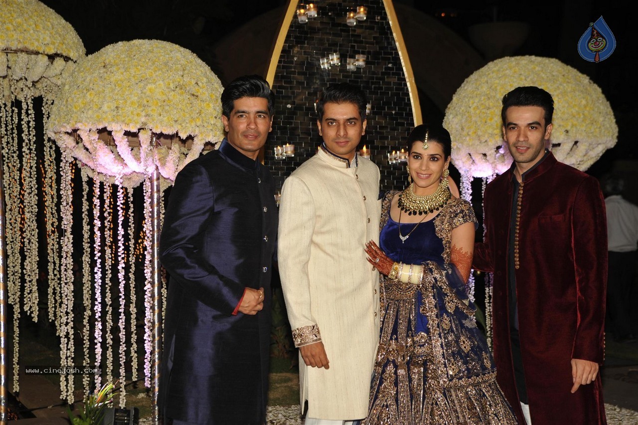 Manish Malhotra Niece Riddhi Malhotra Wedding Reception - 94 / 125 photos