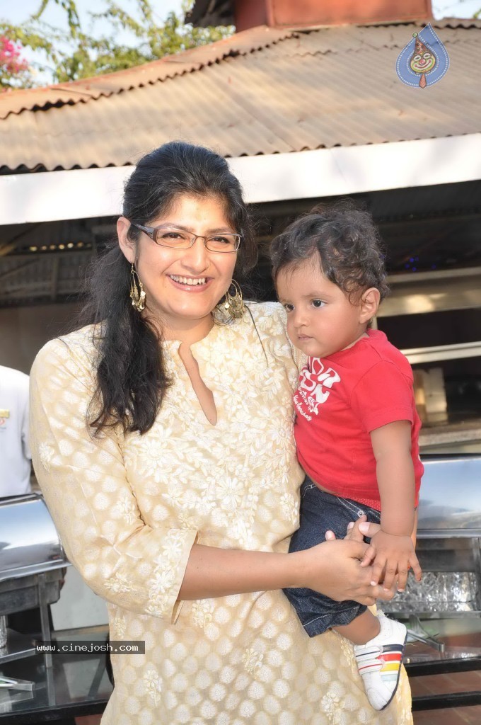 Manoj Bajpai Children Bday Bash - 43 / 57 photos