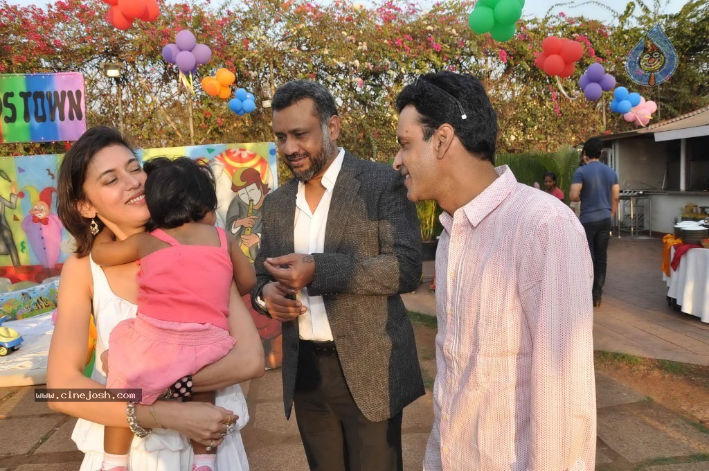 Manoj Bajpai Children Bday Bash - 46 / 57 photos