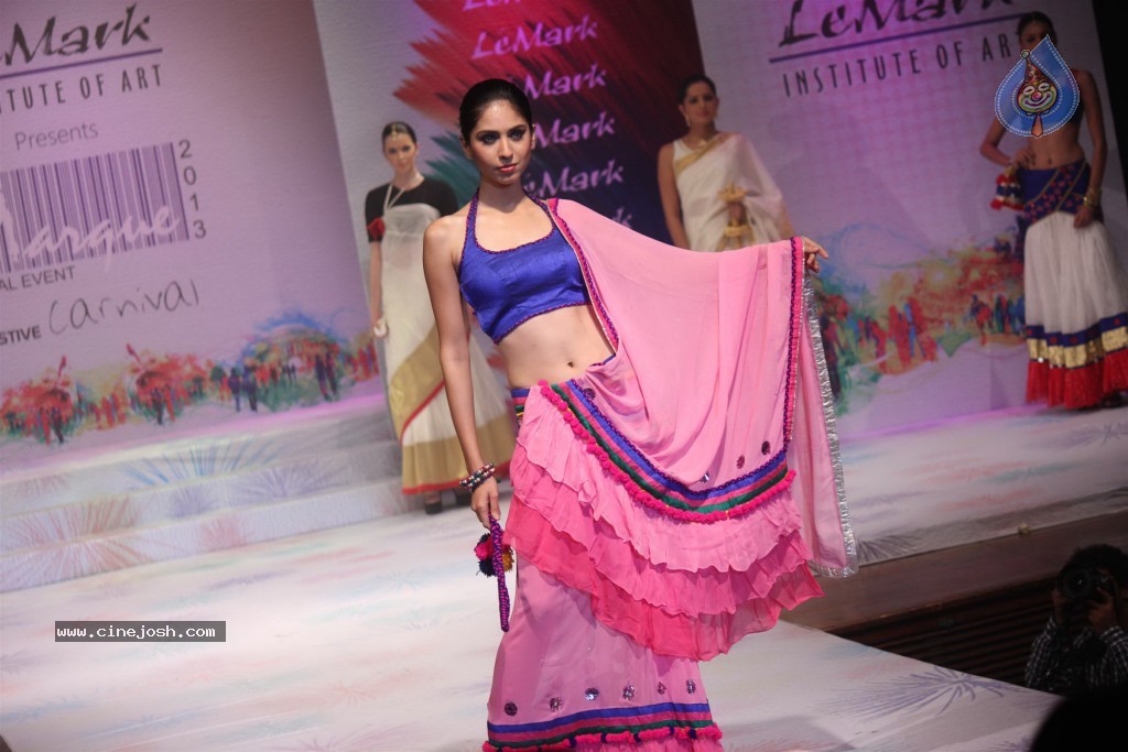Marque 13 Fashion Show - 19 / 67 photos