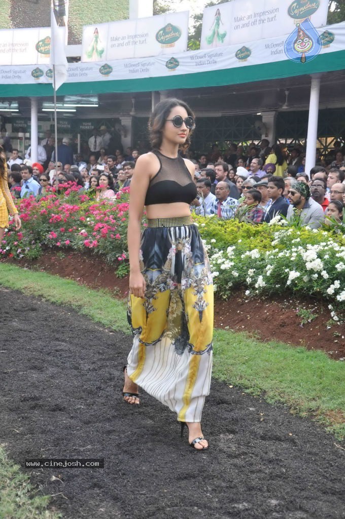 McDowell Signature Indian Derby 2014 - 77 / 78 photos