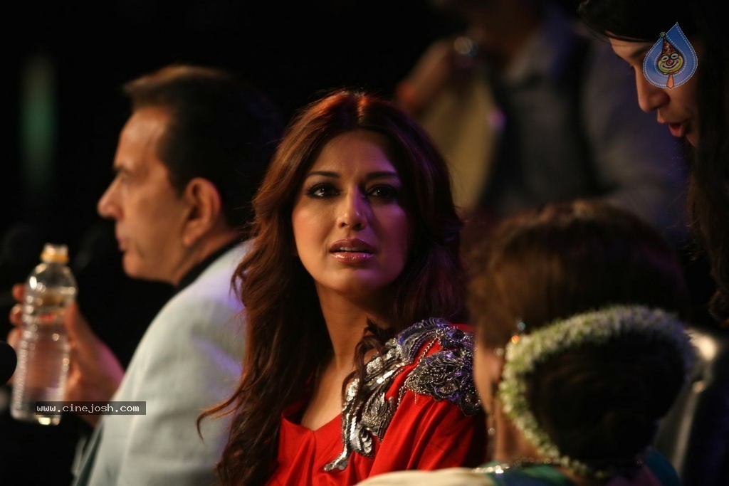 Mere Brother ki Dulhan Cast at INDIAs Got Talent Sets - 2 / 25 photos