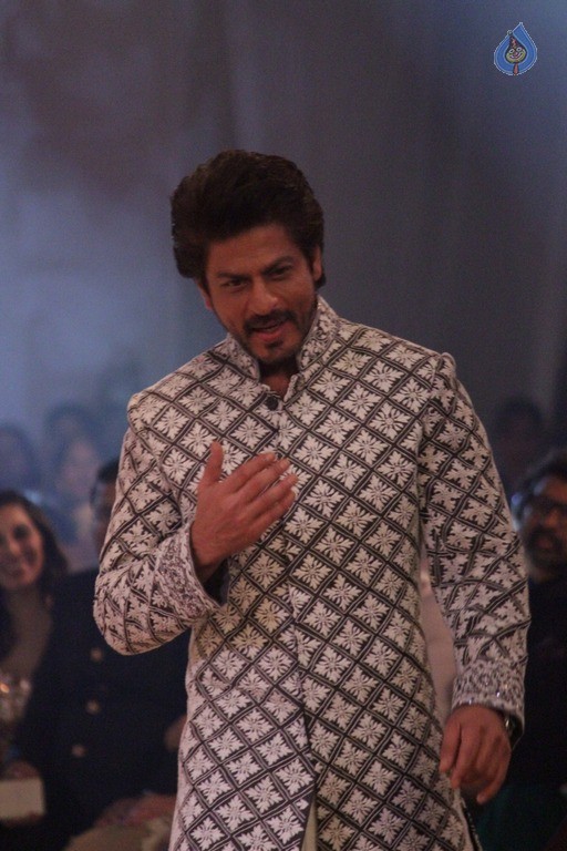 Mijwan Summer 2017 Fashion Show - 1 / 41 photos