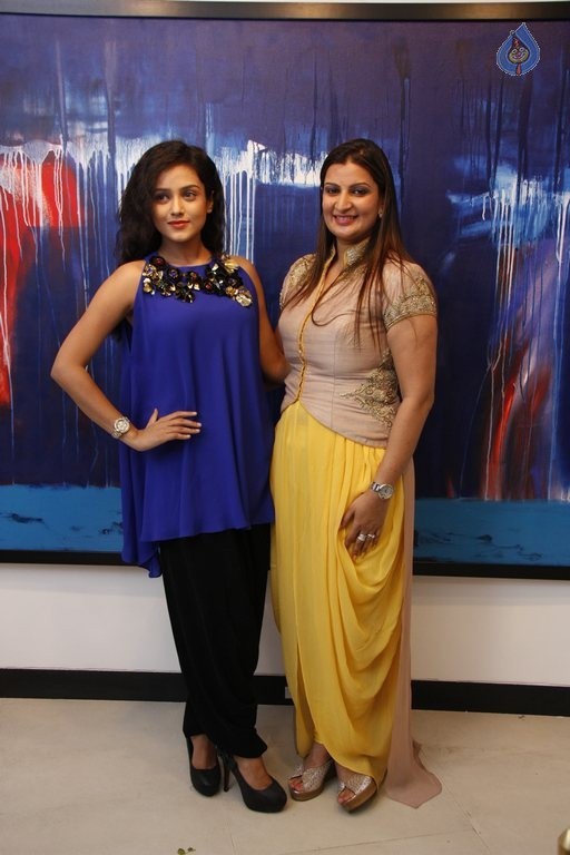 Mishti Chakraborty at Reflections Solo Show - 6 / 9 photos