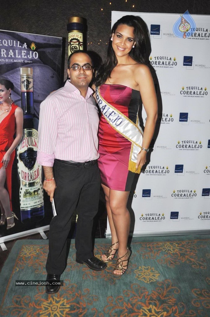 Miss Mexico Elisa Najera at Corralejo Party - 29 / 30 photos