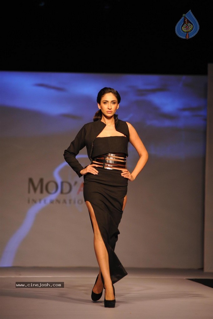 ModArt International Annual Graduating Fashion Show - 4 / 137 photos