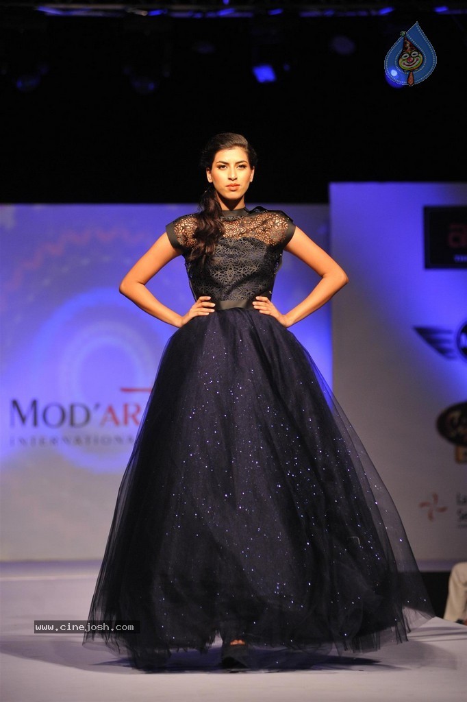 ModArt International Annual Graduating Fashion Show - 55 / 137 photos