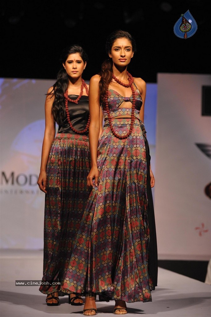 ModArt International Annual Graduating Fashion Show - 59 / 137 photos