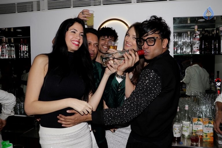 Model Rehan Shah Birthday Party - 52 / 54 photos