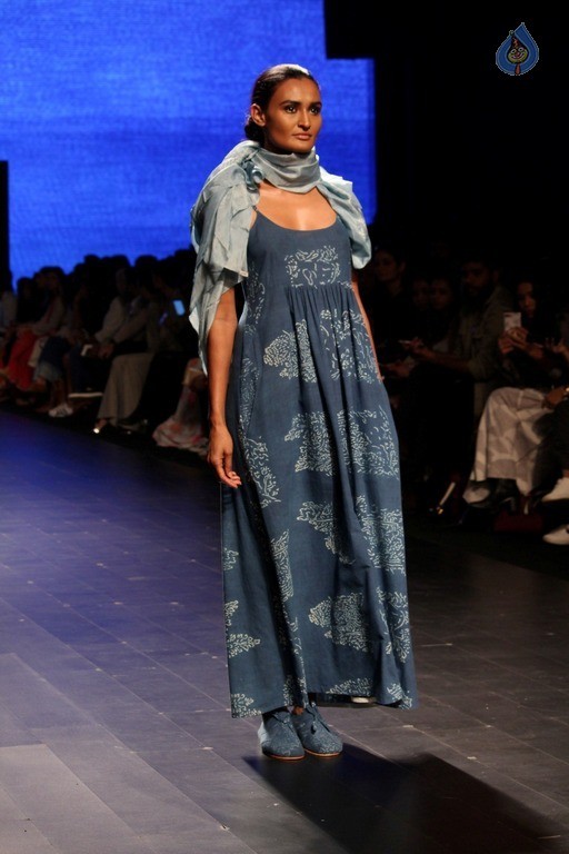 Models at Lakme Fashion Week Summer 2017 Show - 22 / 51 photos