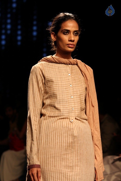 Models at Lakme Fashion Week Summer 2017 Show - 30 / 51 photos