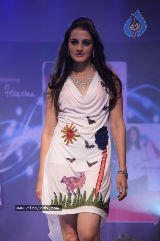 Models at Mumbai International Boat Show - 72 / 72 photos