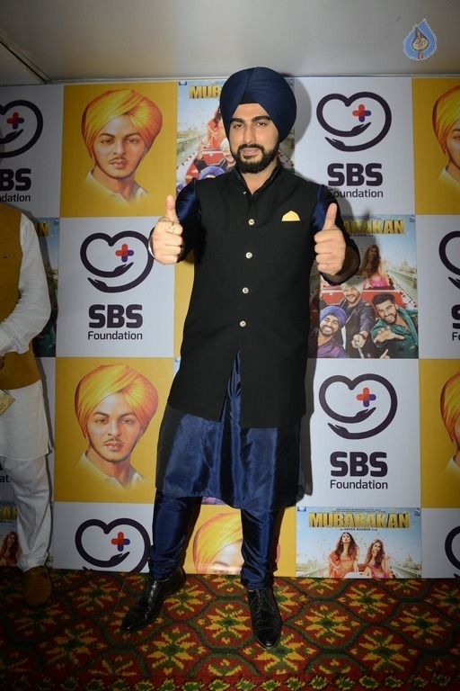 Mubarakan Team Celebrates The Spirit of Sadbhawna Diwas - 1 / 63 photos