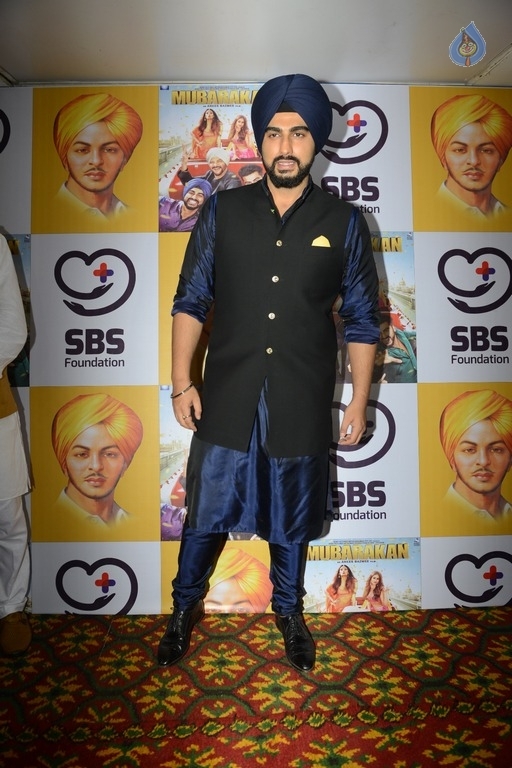 Mubarakan Team Celebrates The Spirit of Sadbhawna Diwas - 12 / 63 photos