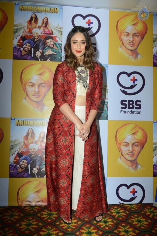 Mubarakan Team Celebrates The Spirit of Sadbhawna Diwas - 37 / 63 photos