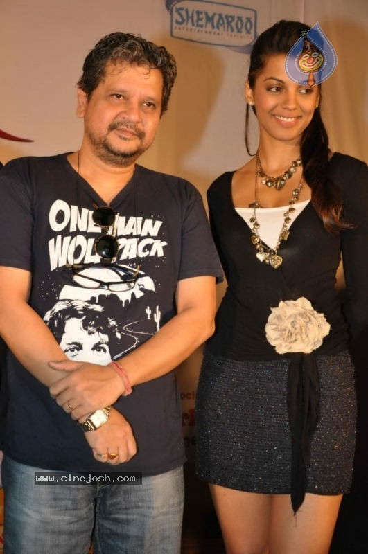 Mugdha Godse And Amole Gupte at Super K Online Premiere Photos - 13 / 39 photos