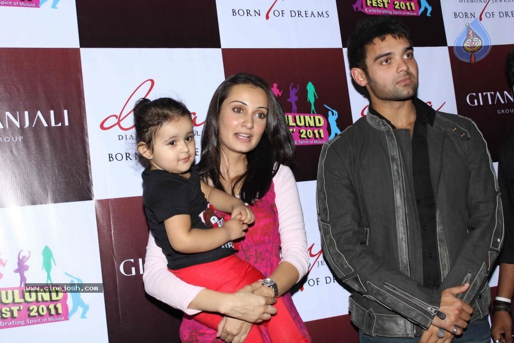 Mulund Festival 2011 Grand Finale Event - 23 / 47 photos