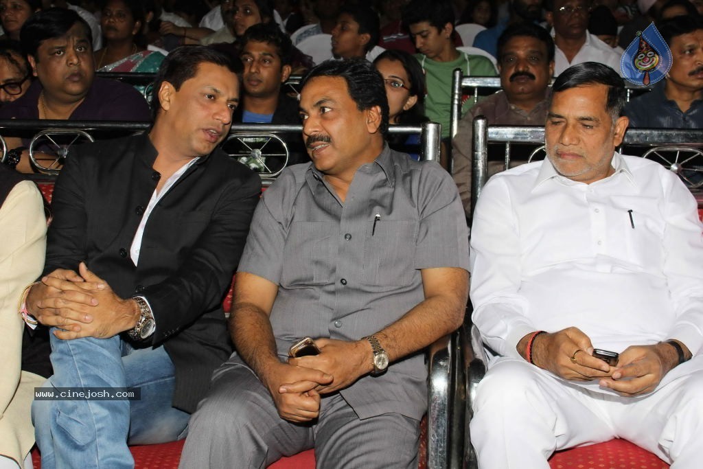 Mulund Festival 2011 Grand Finale Event - 47 / 47 photos