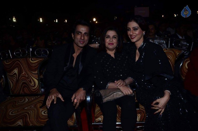 Mumbai Police Melawa Umang Red Carpet - 5 / 37 photos