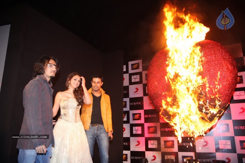 MURDER 3 First Look Launch - 15 / 54 photos