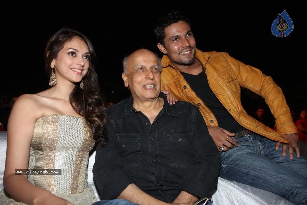 MURDER 3 First Look Launch - 25 / 54 photos