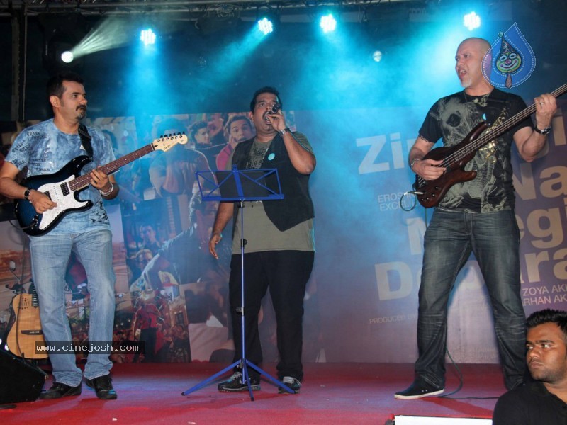 Music Launch of Zindagi Na Milegi Dobara - 20 / 38 photos