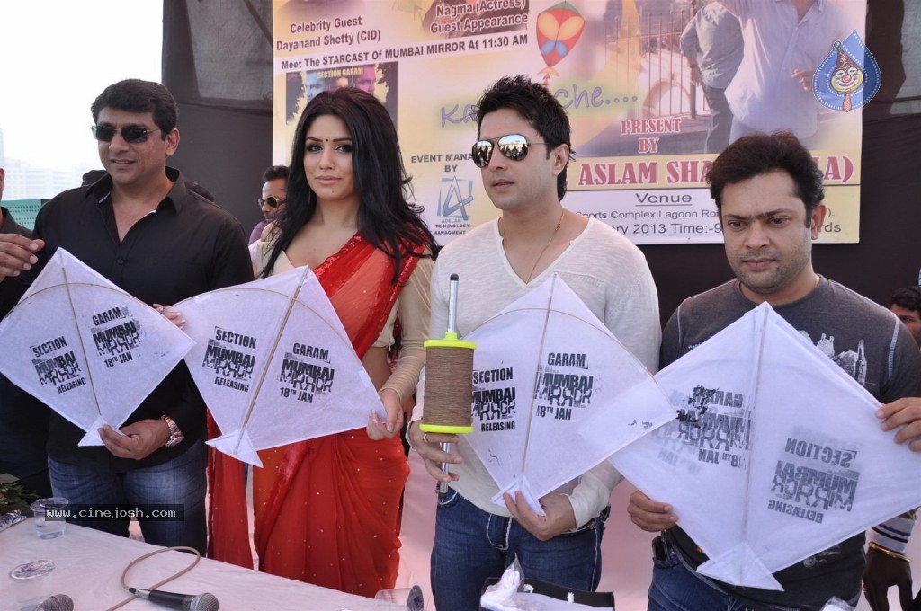 Nagma at Kite Flying Competition  - 17 / 48 photos