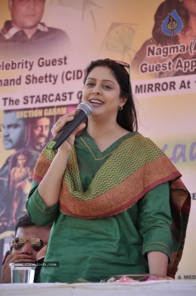 Nagma at Kite Flying Competition  - 20 / 48 photos