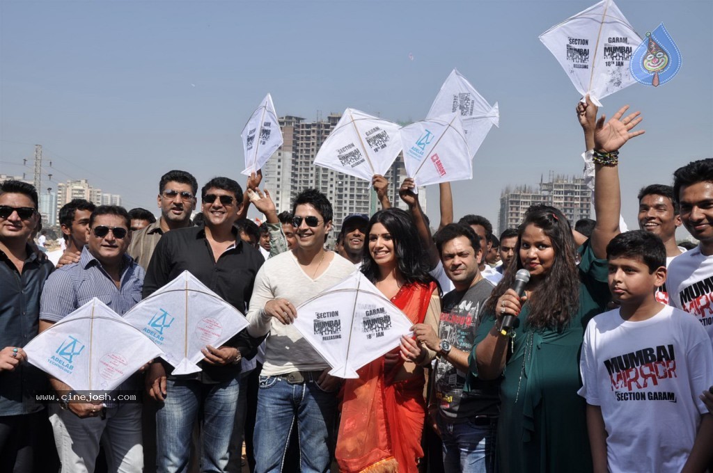 Nagma at Kite Flying Competition  - 40 / 48 photos