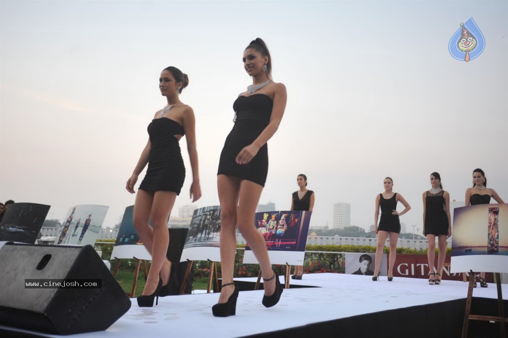 Nakshatra Guineas Race 2012 Event - 30 / 60 photos