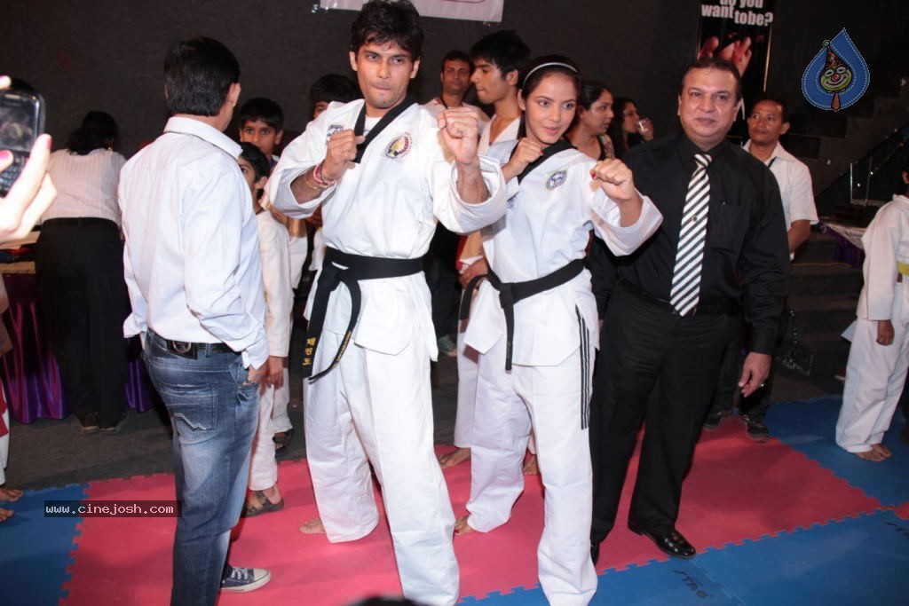 Neetu Chandra at Taekwondo Challenge 2102 Event - 27 / 82 photos