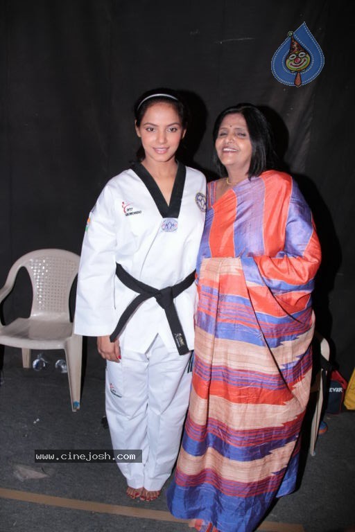 Neetu Chandra at Taekwondo Challenge 2102 Event - 33 / 82 photos