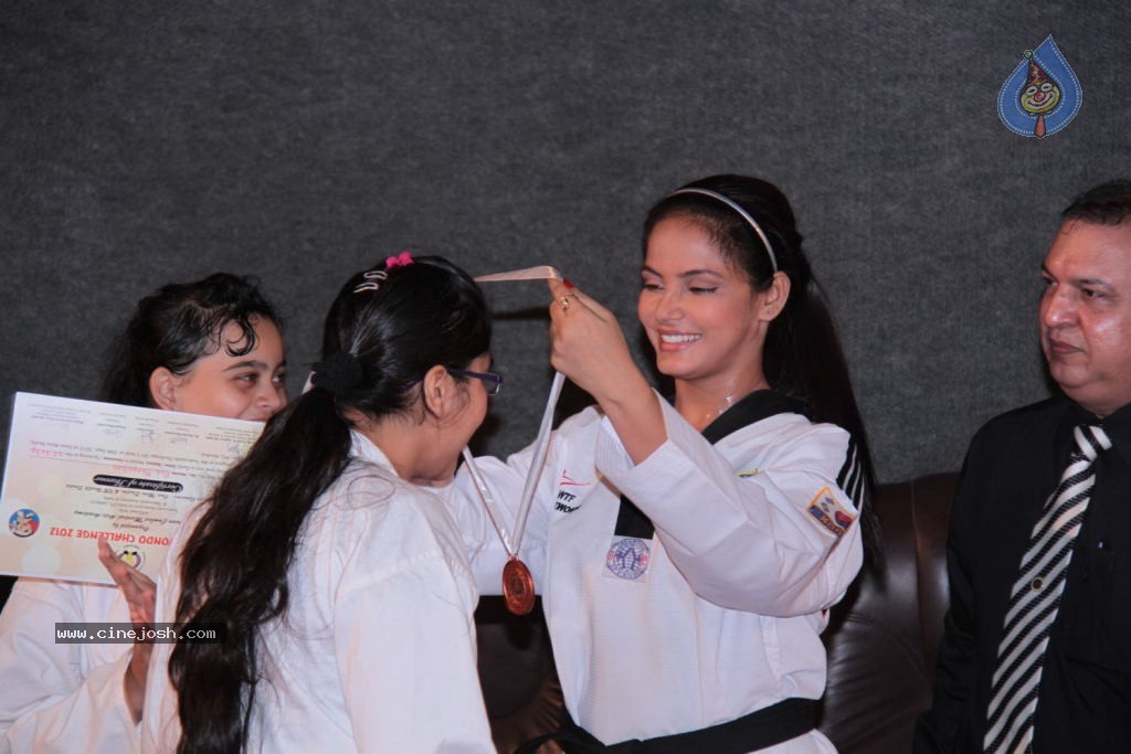 Neetu Chandra at Taekwondo Challenge 2102 Event - 34 / 82 photos