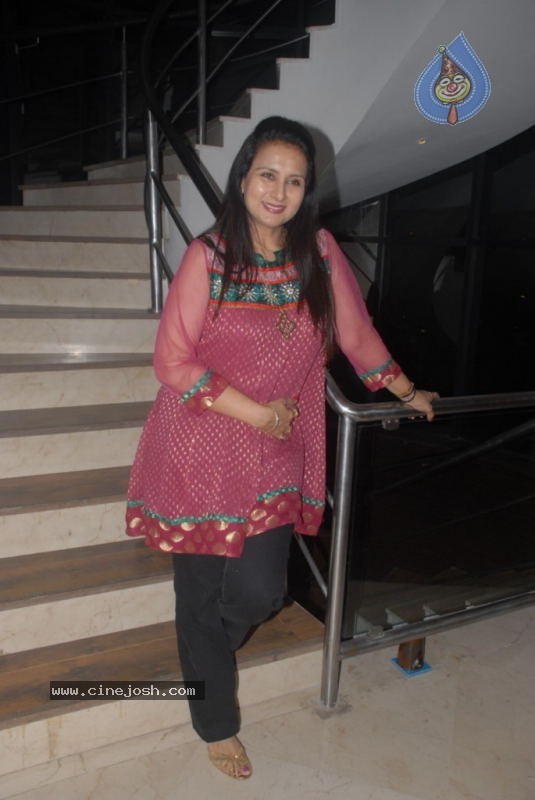 Neetu Chandra, Tanushree Dutta at Apartment film 1st look launch - 5 / 46 photos