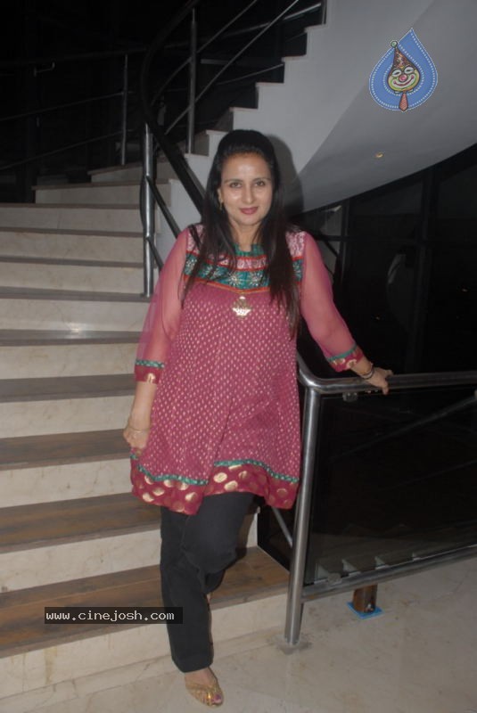 Neetu Chandra, Tanushree Dutta at Apartment film 1st look launch - 29 / 46 photos