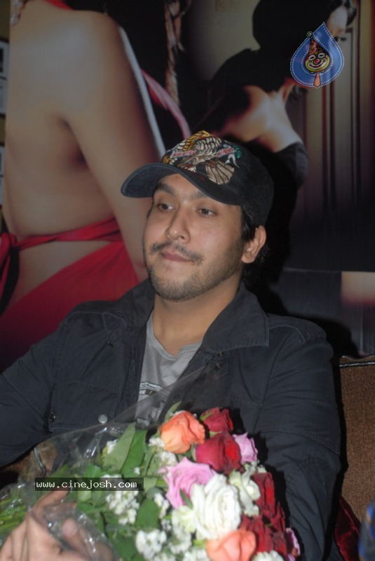 Neetu Chandra, Tanushree Dutta at Apartment film 1st look launch - 36 / 46 photos