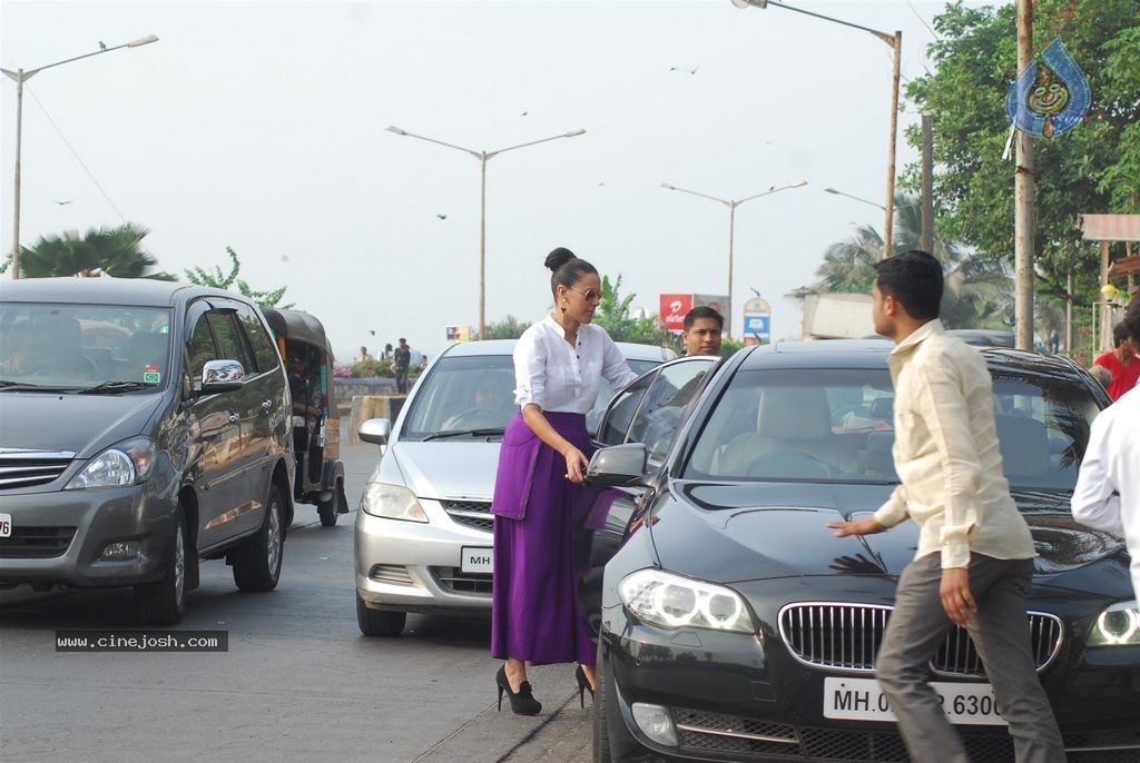Neha Dhupia Launches PETA V Card - 1 / 35 photos