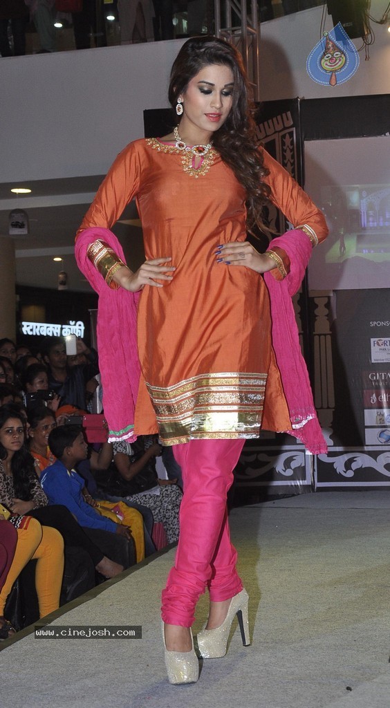 Neha Dhupia Walks the Ramp at IWC Fashion Show - 9 / 39 photos