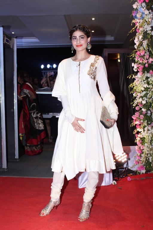 Neil Nitin Mukesh And Rukmini Sahay Reception 1 - 22 / 70 photos